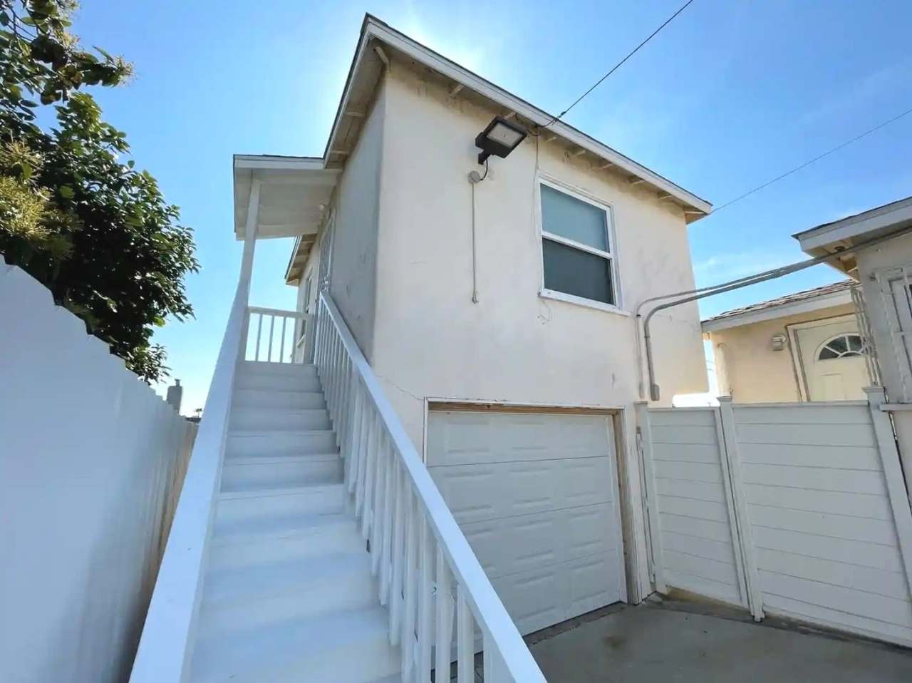 Charming Studio in National City – Private Entrance  Parking!