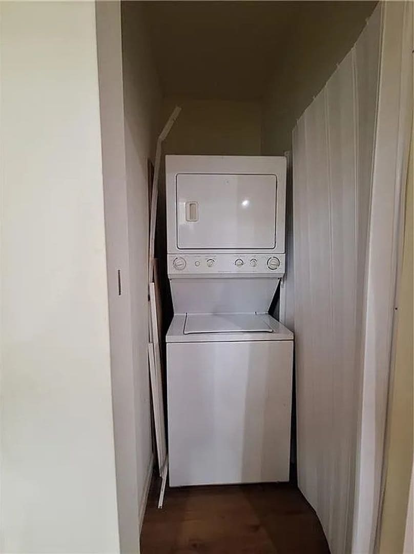 Private 1 Bedroom Home