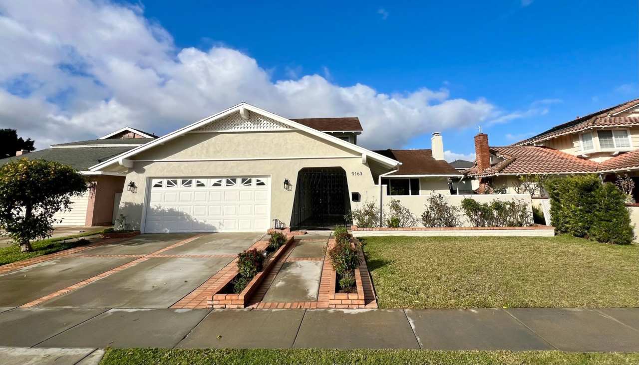 Rare 4 Bedroom pool home available in Cypress