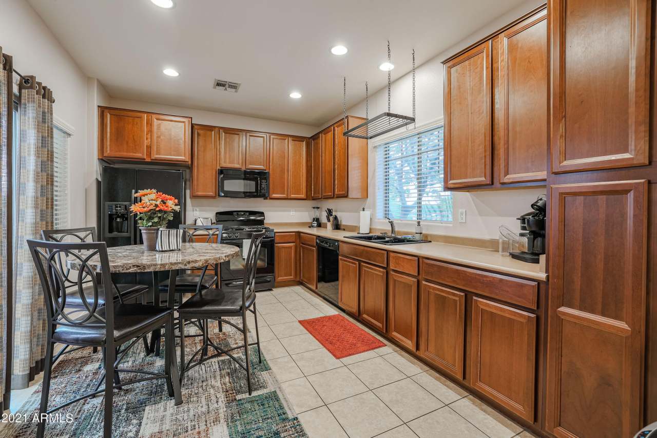 21925 N 103RD Lane unit: 433