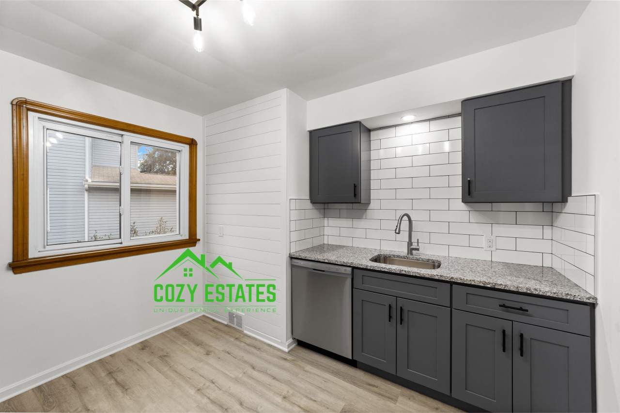 6229 Stanbury Road - UP