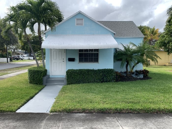 310 Southwest 2nd Avenue