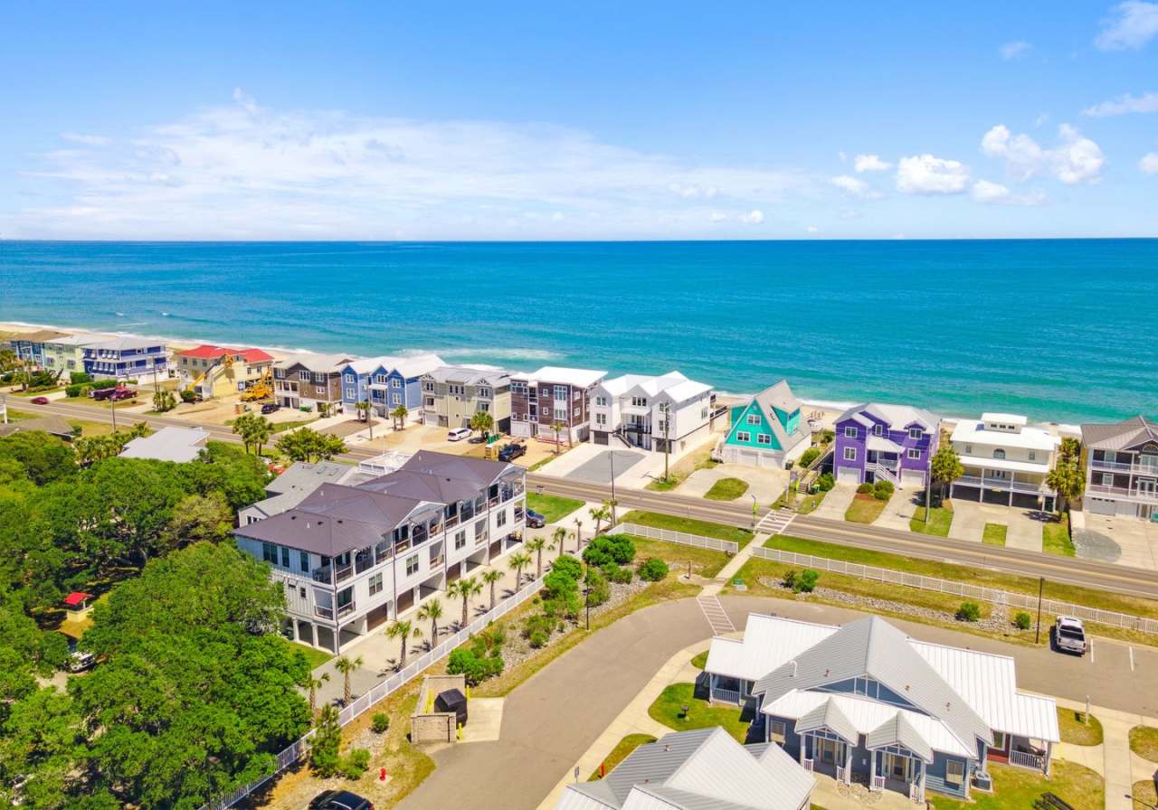 NEW HIGH END OFF-SEASON RENTAL NOW AVAILABLE