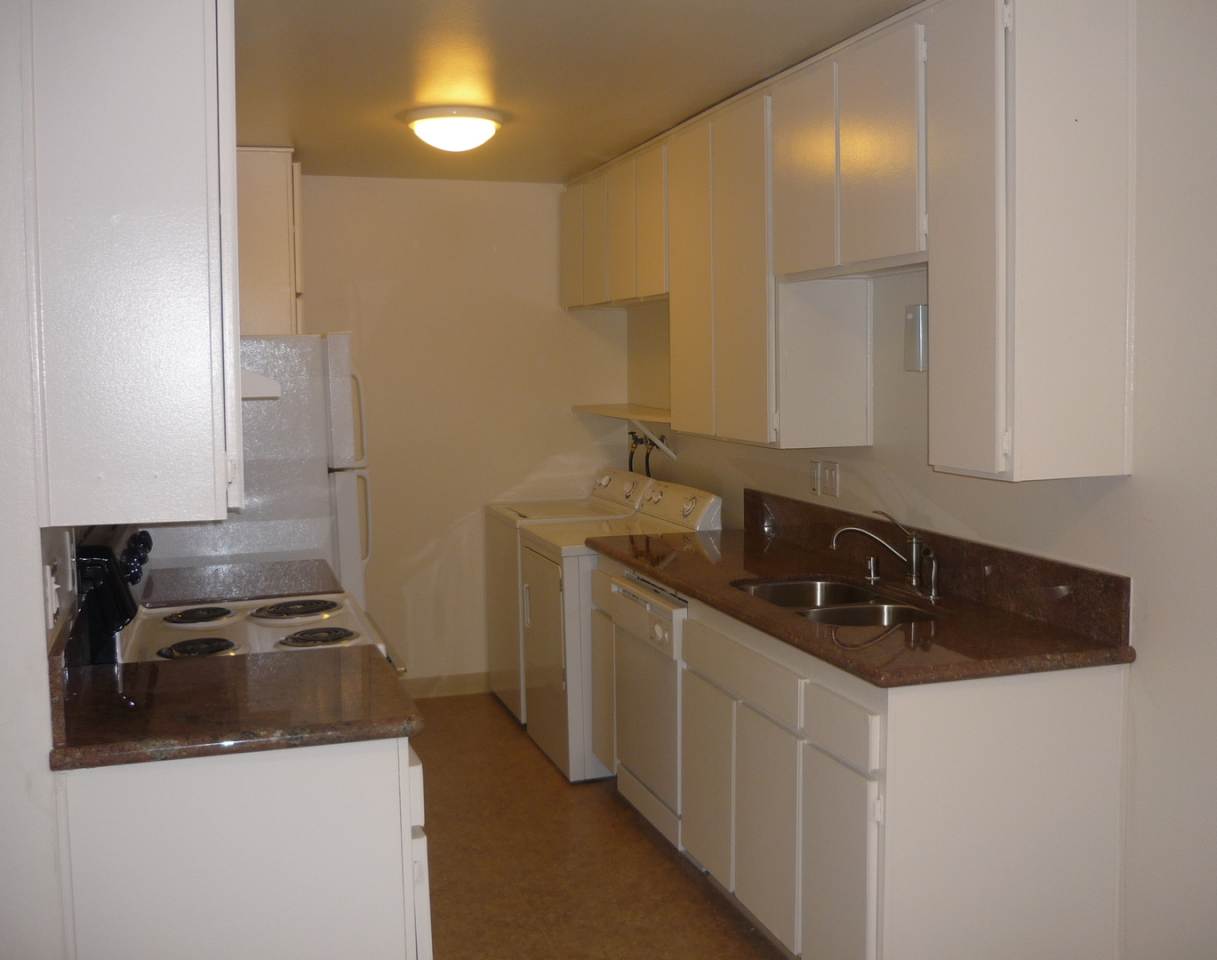 Paradise Hills Townhome!