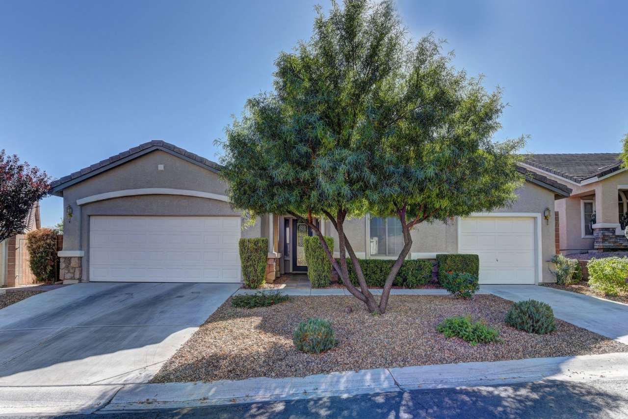 Stunning 4-Bed 3 Car Garage Gated Single Story Gem in Coveted Northwest Las Vegas!
