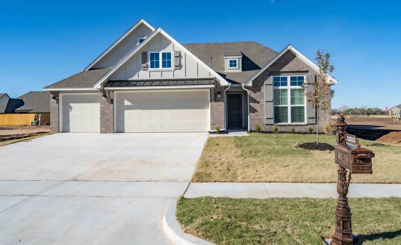 Coming Soon! Newly built 4 Bed 3 Bath Simmons Home!