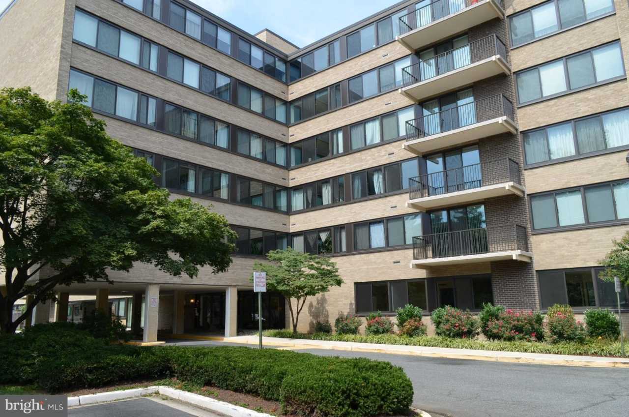 600 ROOSEVELT Boulevard unit: 610