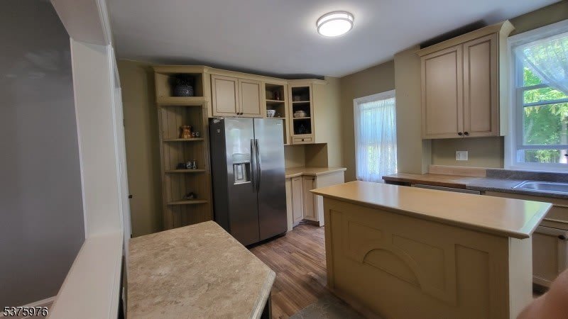 157-159 E Blackwell St