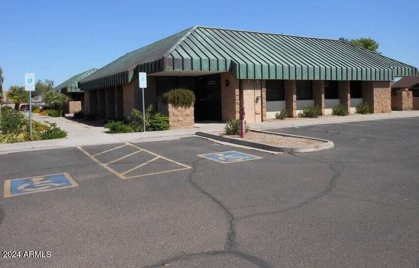 908 W CHANDLER Boulevard