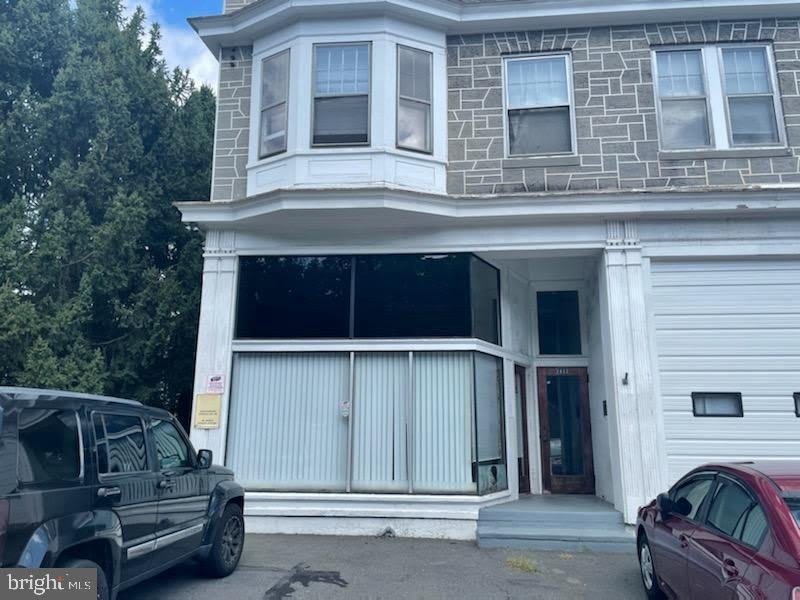 2433 PERKIOMEN Avenue unit: Store Left
