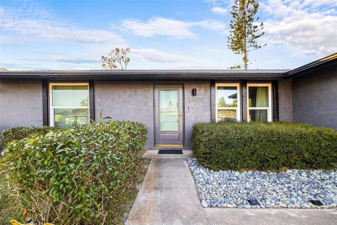 3916 COCHISE TERRACE