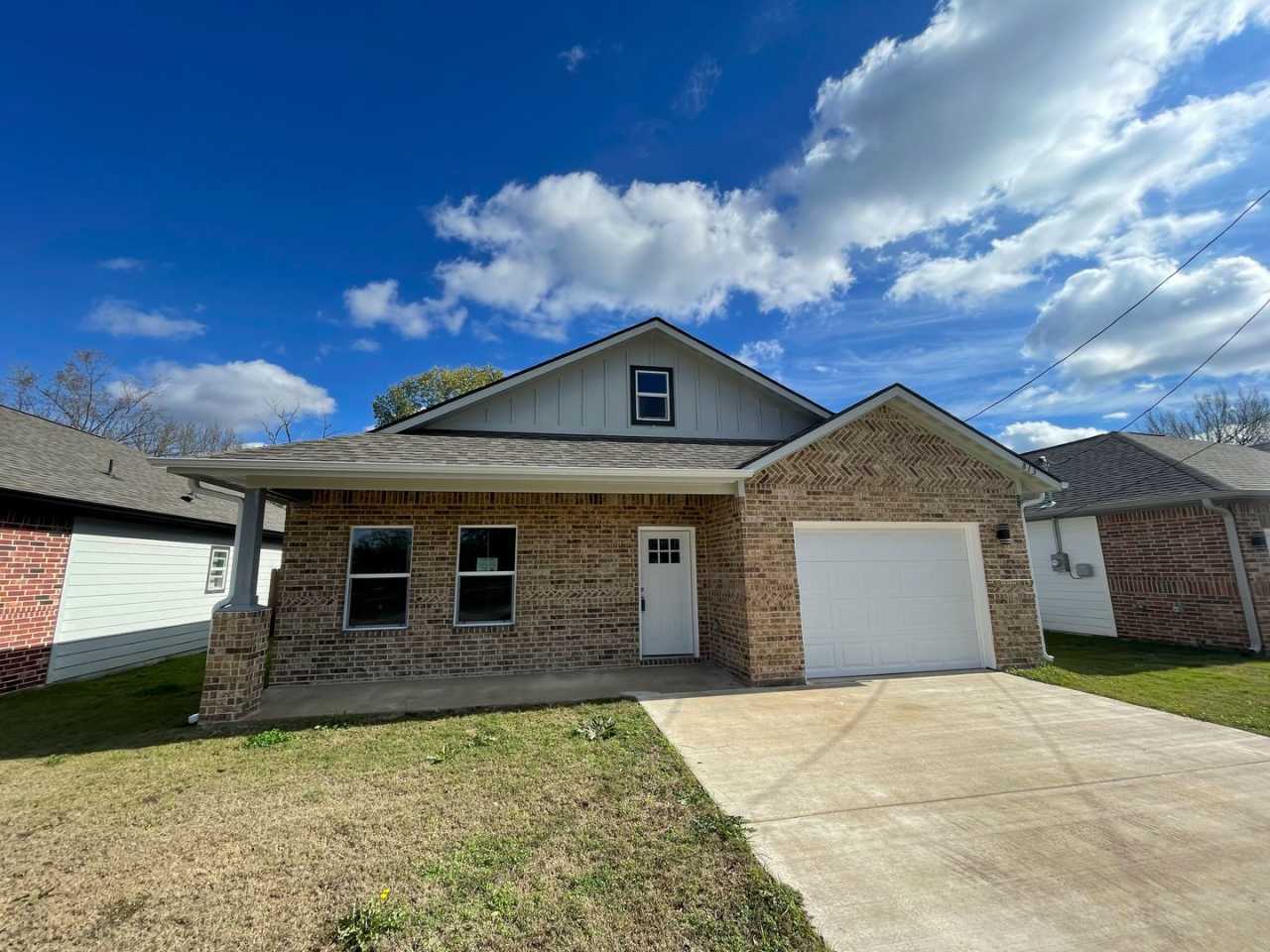 Beautiful NEW 3-2-1 Home with Modern Open Floor Plan and 1525 square feet.