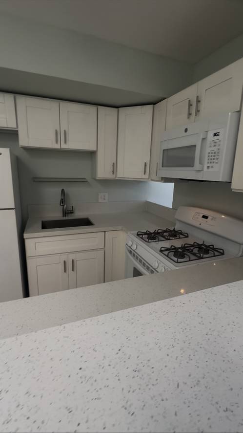 5029 West Point Loma Blvd.