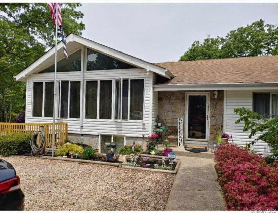 37 Knollcrest Avenue