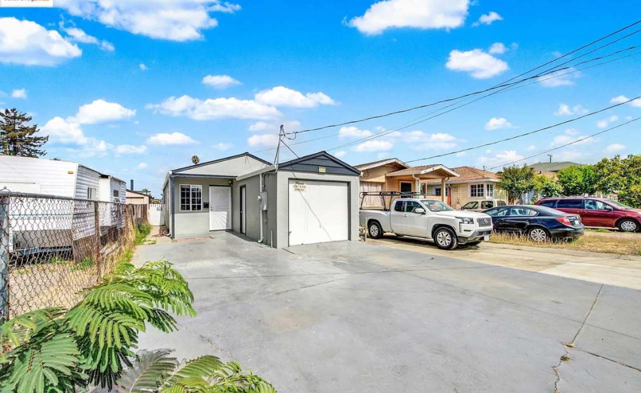 Single Family Home Available Now!!