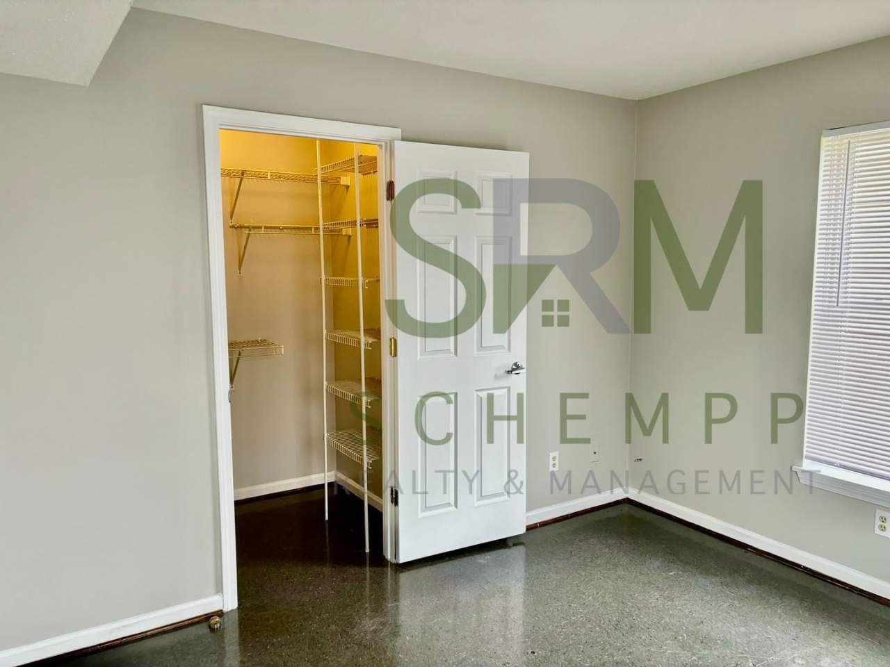 First floor 1 bedroom in West Louisville! Section 8 Accepted