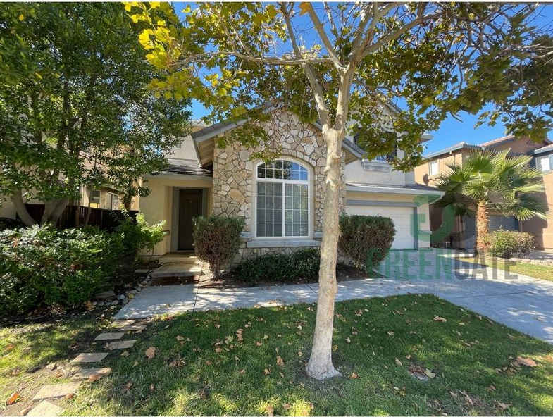 4 Bedroom TRACY HOME! AVAILABLE NOW!!