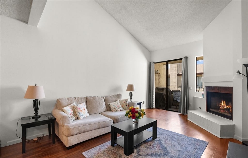 6323 Reseda Blvd Unit 54