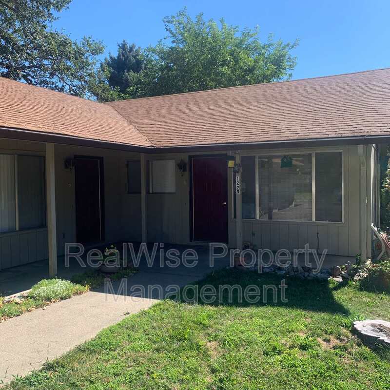 1229 NW Highland Ave