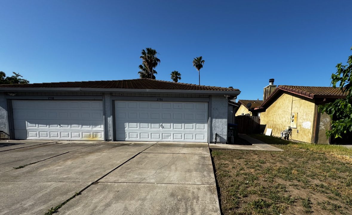 2586 Gillimer Dr