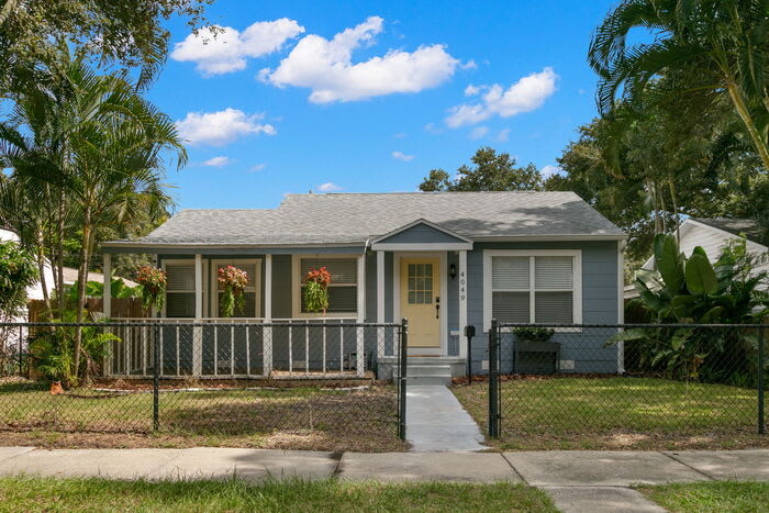 4049 Iris Street North