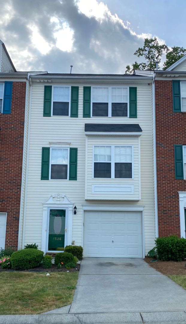 Exclusively Offered by Muse Realty, LLC