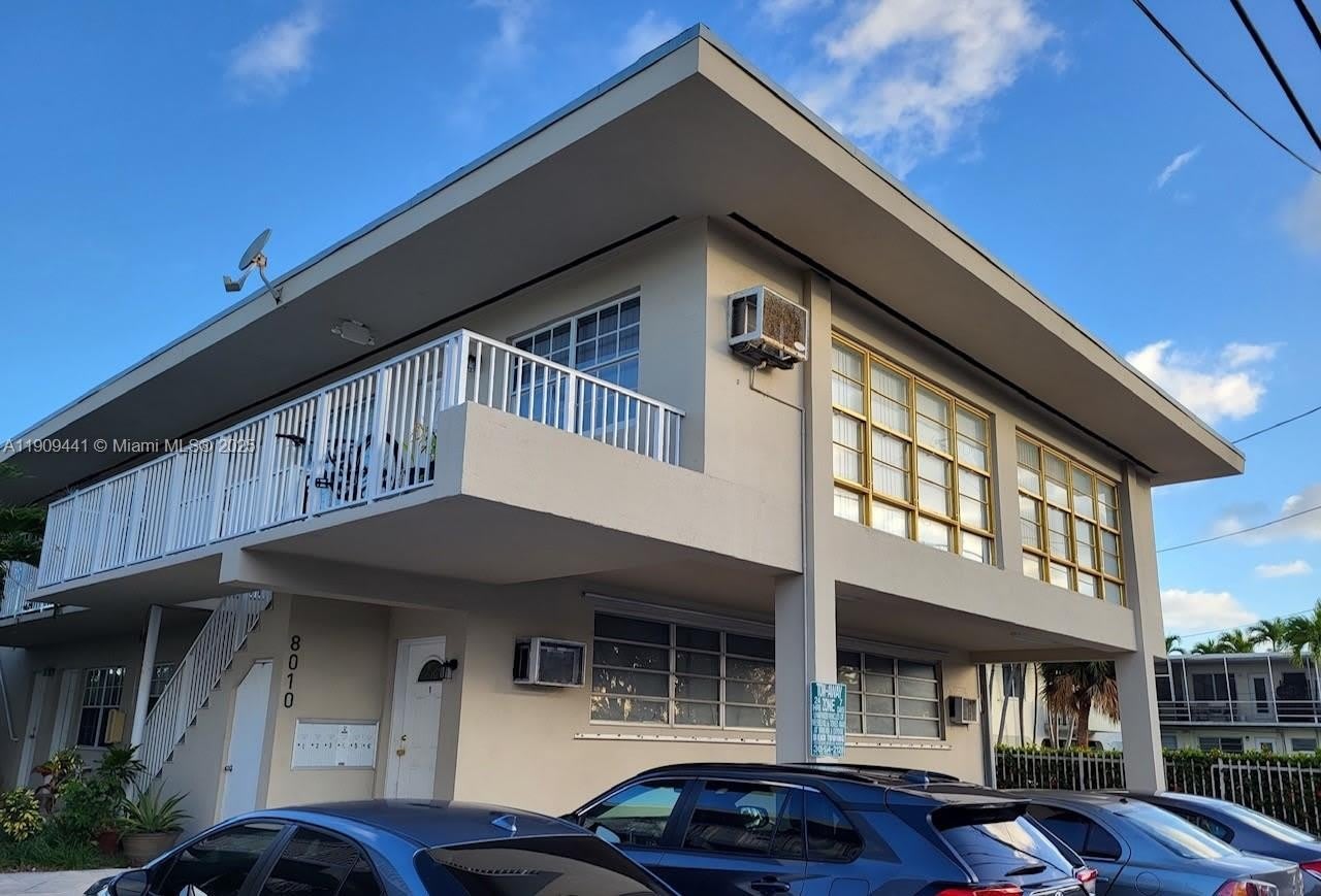 8010 Tatum Waterway Dr