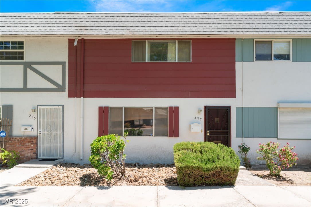 237 Greenbriar Townhouse Way