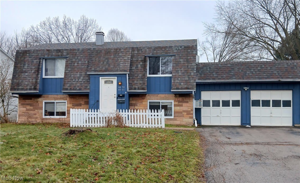 4498 Washington Square Drive