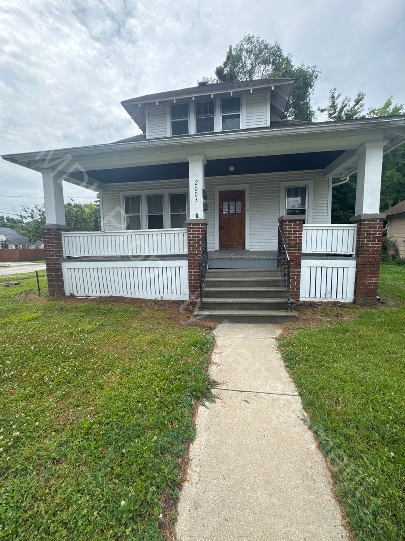 2003 W Genesee Ave