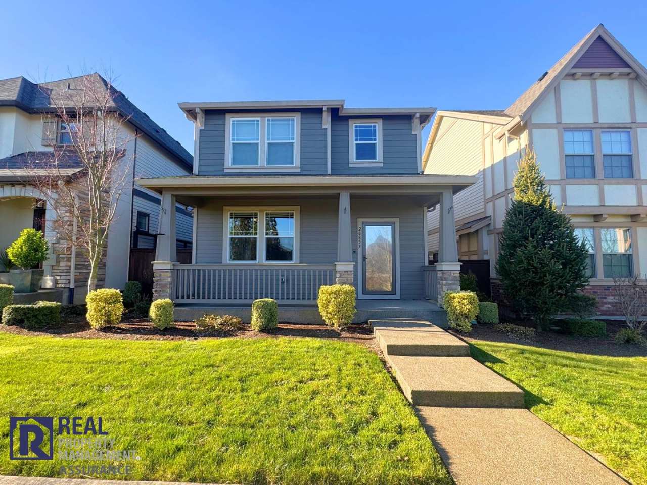 Mt Hood views 4BR/3BA Villebois luxury home available now! Dog Friendly