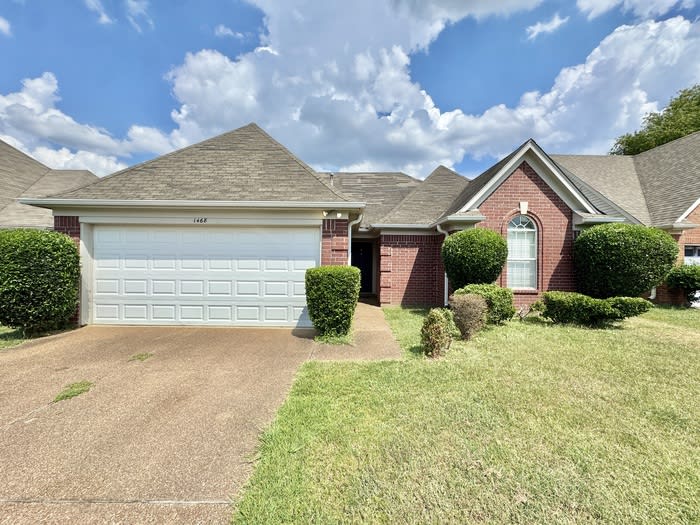 1468 South Goodlett Grove Cove