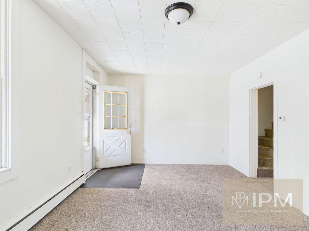 Cozy 3 Bedroom, 1 Bath Home in Spring Grove School District!