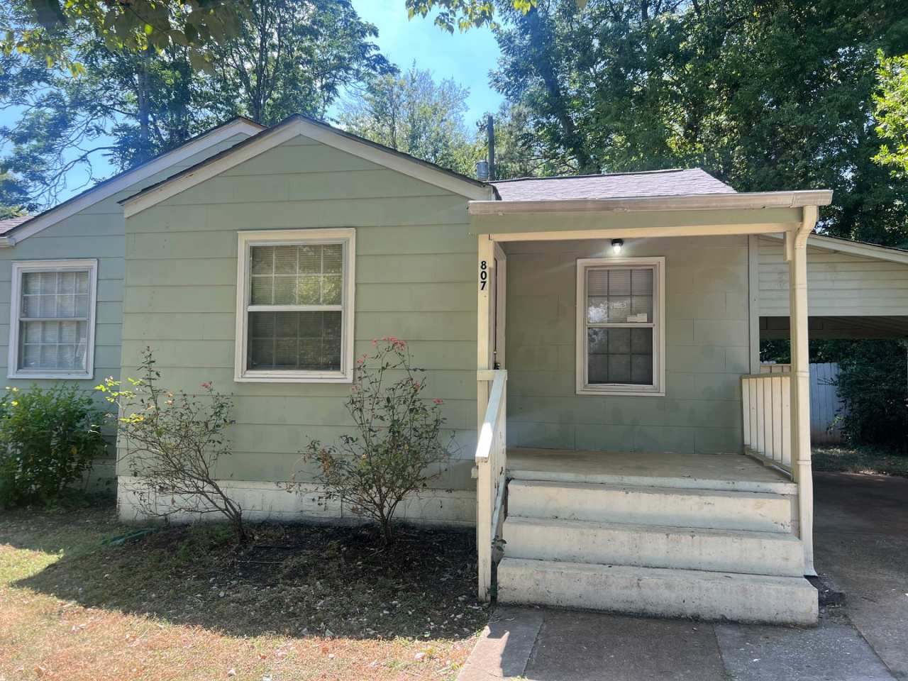 Charming Home with Great Location...Available Today!