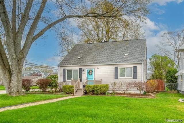 4526 TONAWANDA Avenue