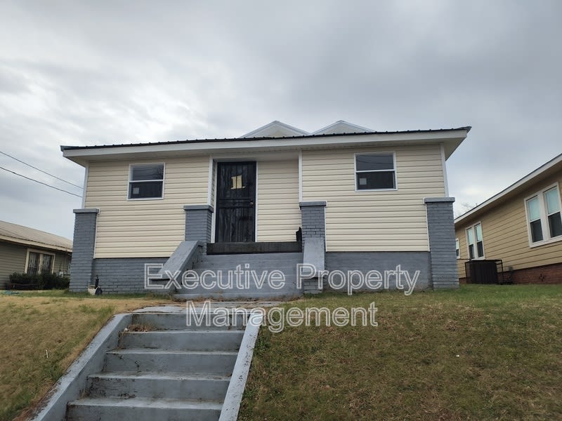 1021 Columbia Street