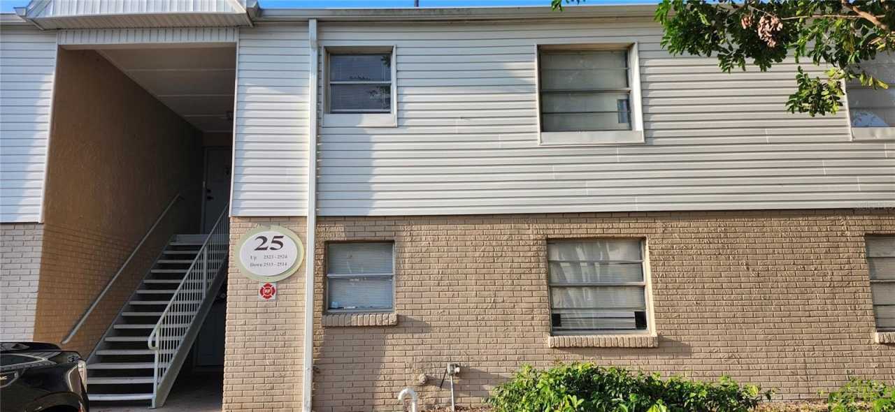 7210 N MANHATTAN AVENUE