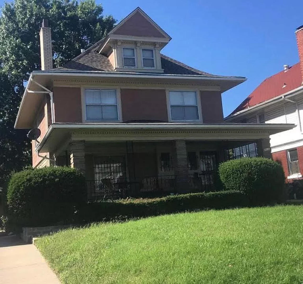 Beautiful 4 Bedroom / 1.5 Bathroom house