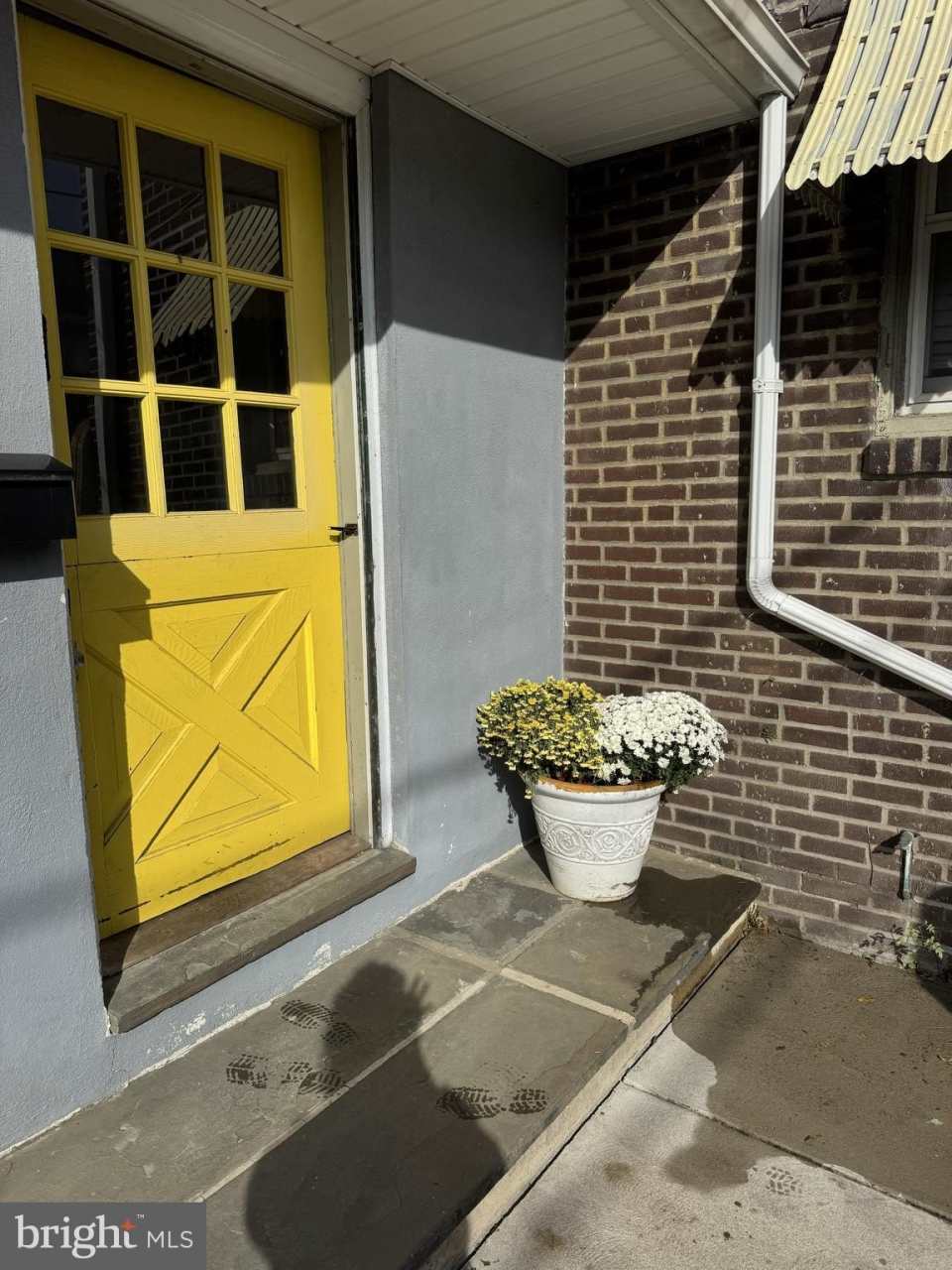 639 SPRING MILL Avenue unit: Rear