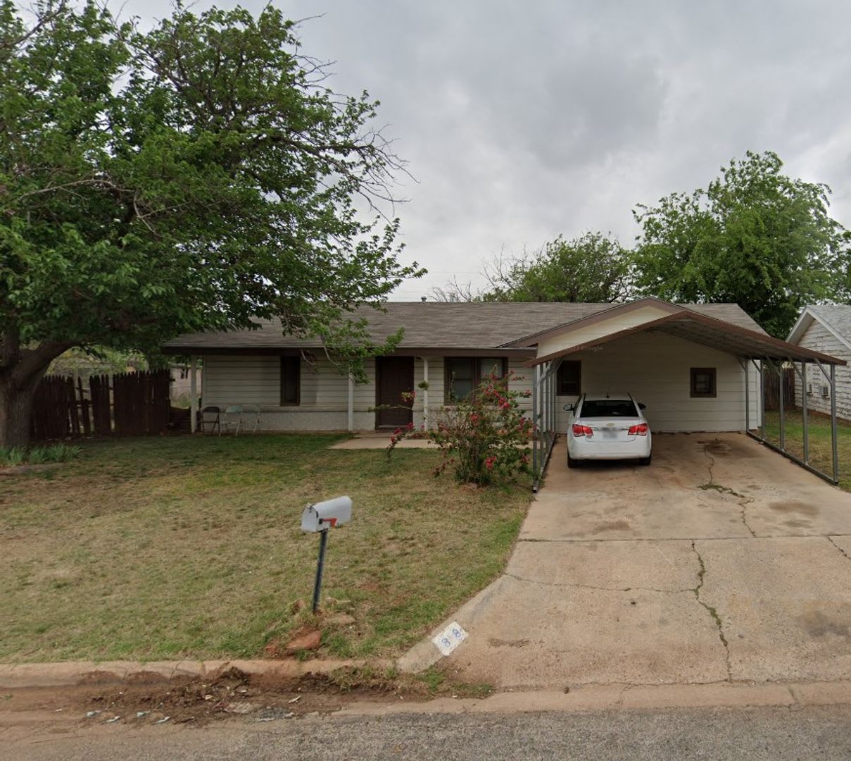 Cute 4 bedroom home!!