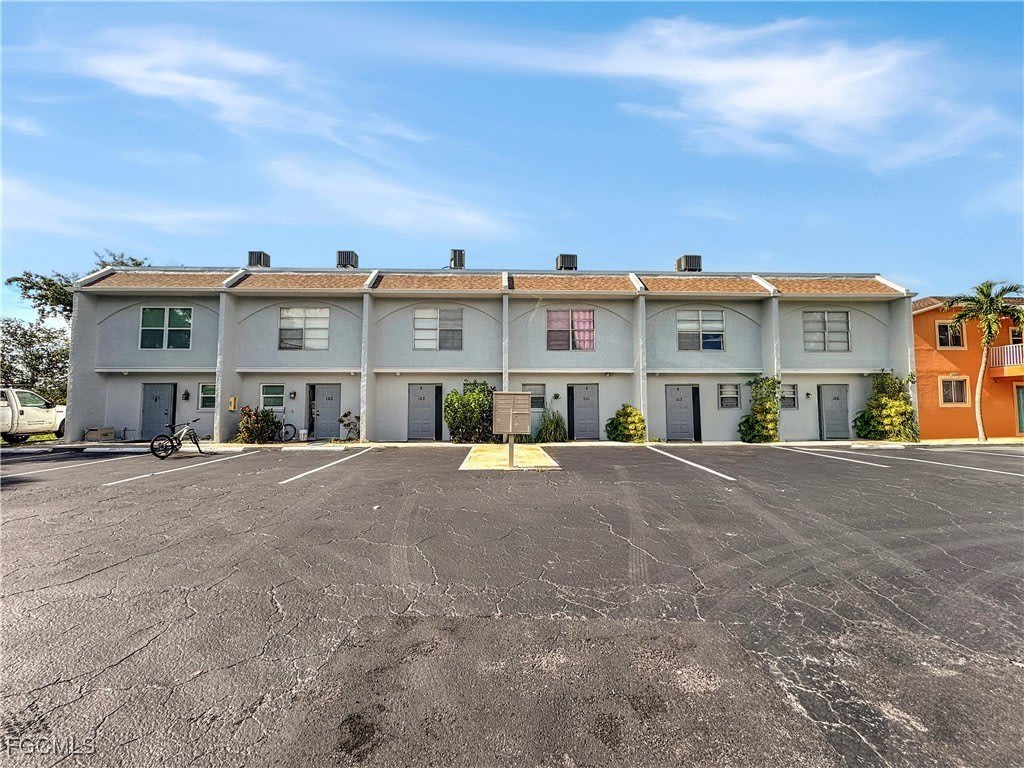 1123 SW 48th Terrace unit: 103