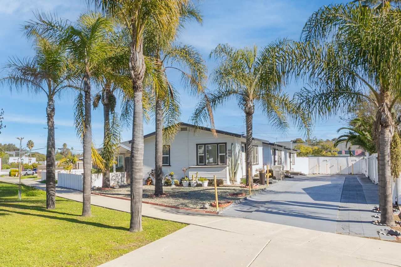 Quaint Remodeled 1 Bed / 1 Bath Bungalow in Normal Heights!