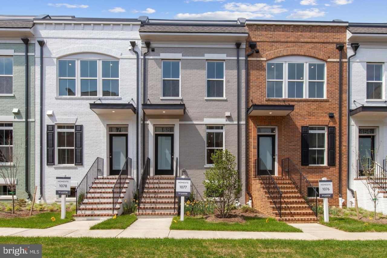 468 ALTEZZA Drive NE