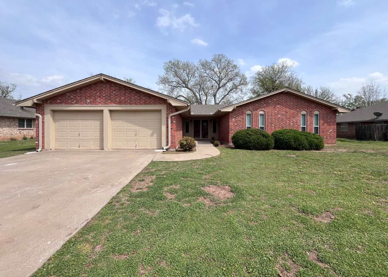 2317 NE Village Dr - COMING SOON!