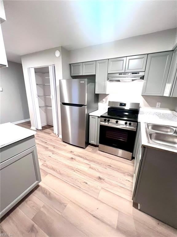 2305 Fairbanks Avenue