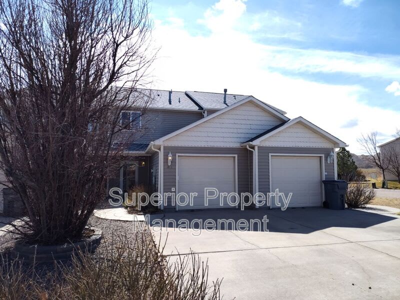 1801 Meadowland Dr