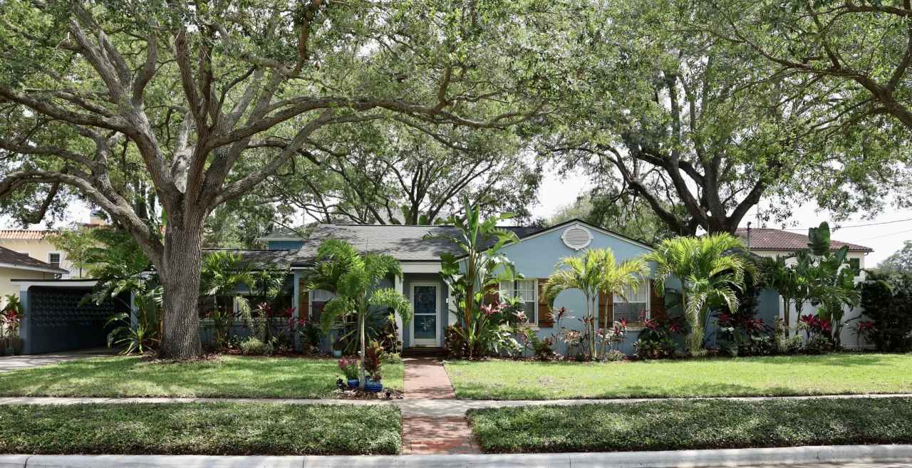 4118 West Palmira Avenue