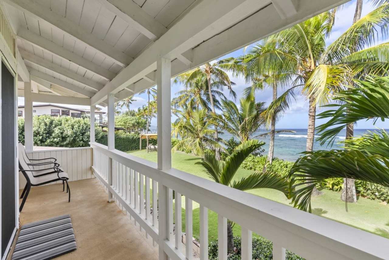 North Shore Oceanfront Retreat by Gather: 5BR Spacious Home Paradise