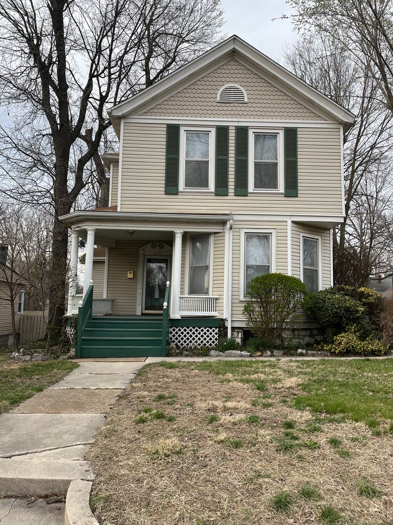 Charming 3 bedroom 2 bath in Middletown Alton