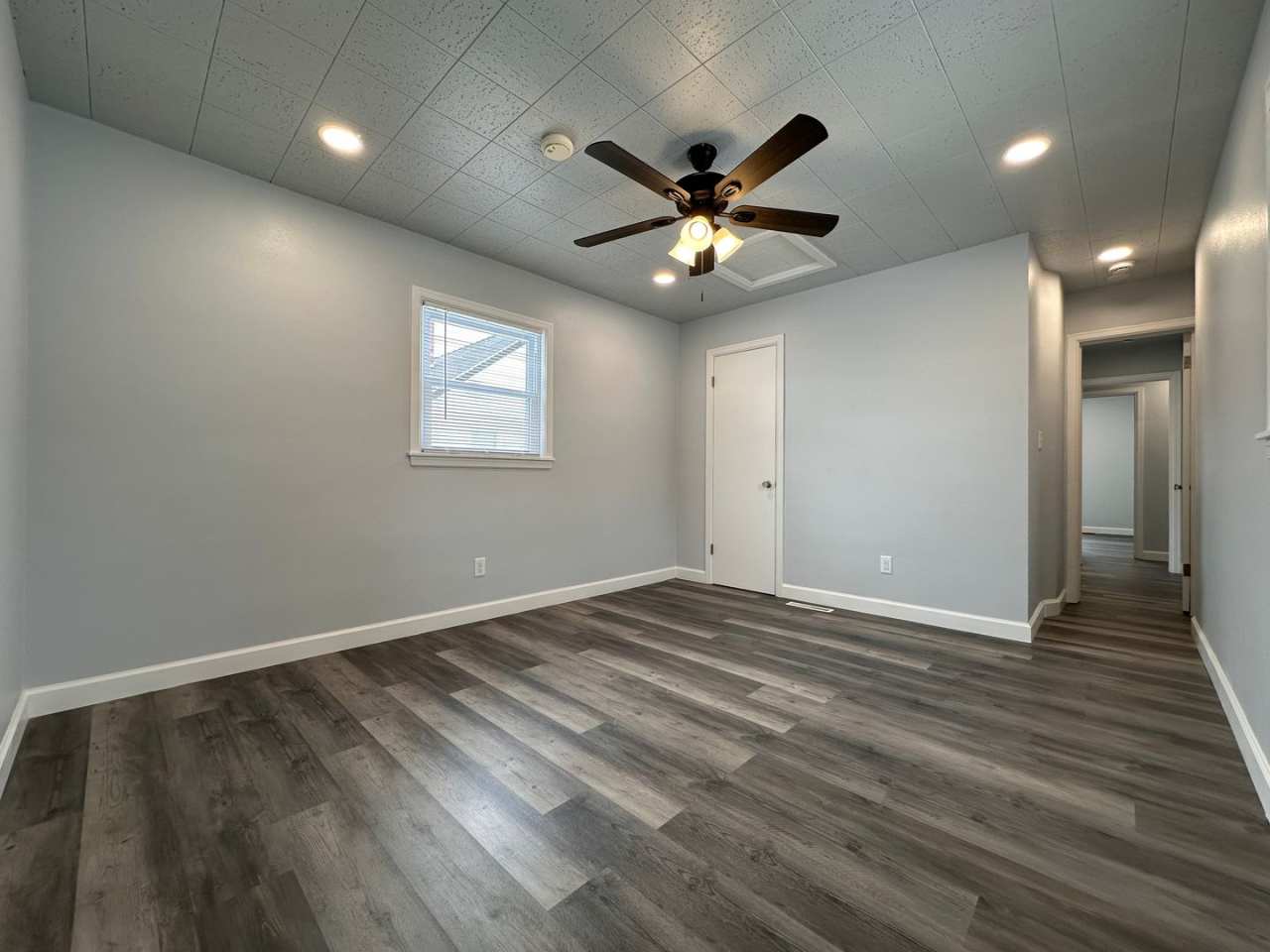 Beautiful Modern 3 Bedroom 1 Bath Single Family Home!